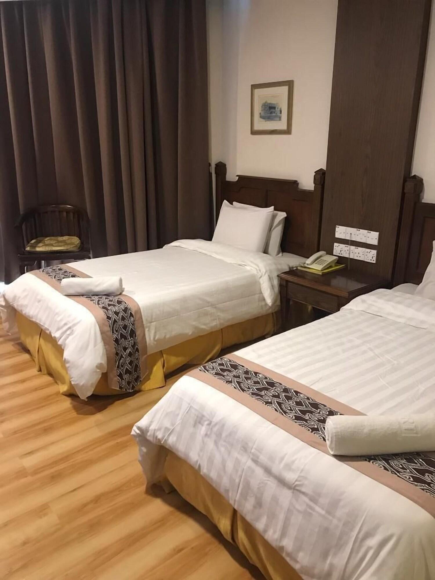 Regal Court Hotel Kuching Bagian luar foto
