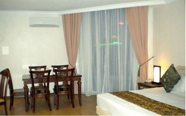 Regal Court Hotel Kuching Ruang foto