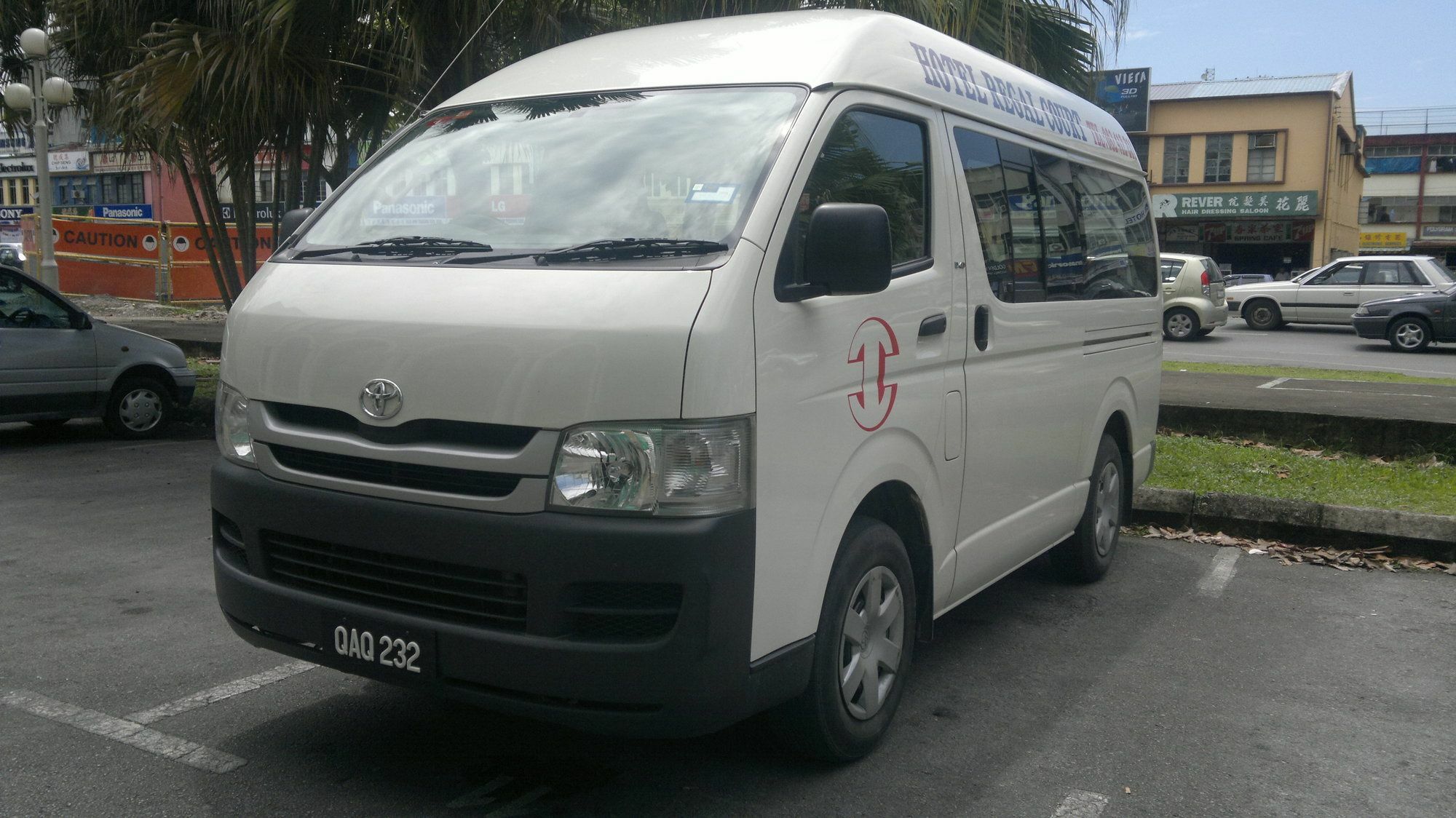 Regal Court Hotel Kuching Bagian luar foto