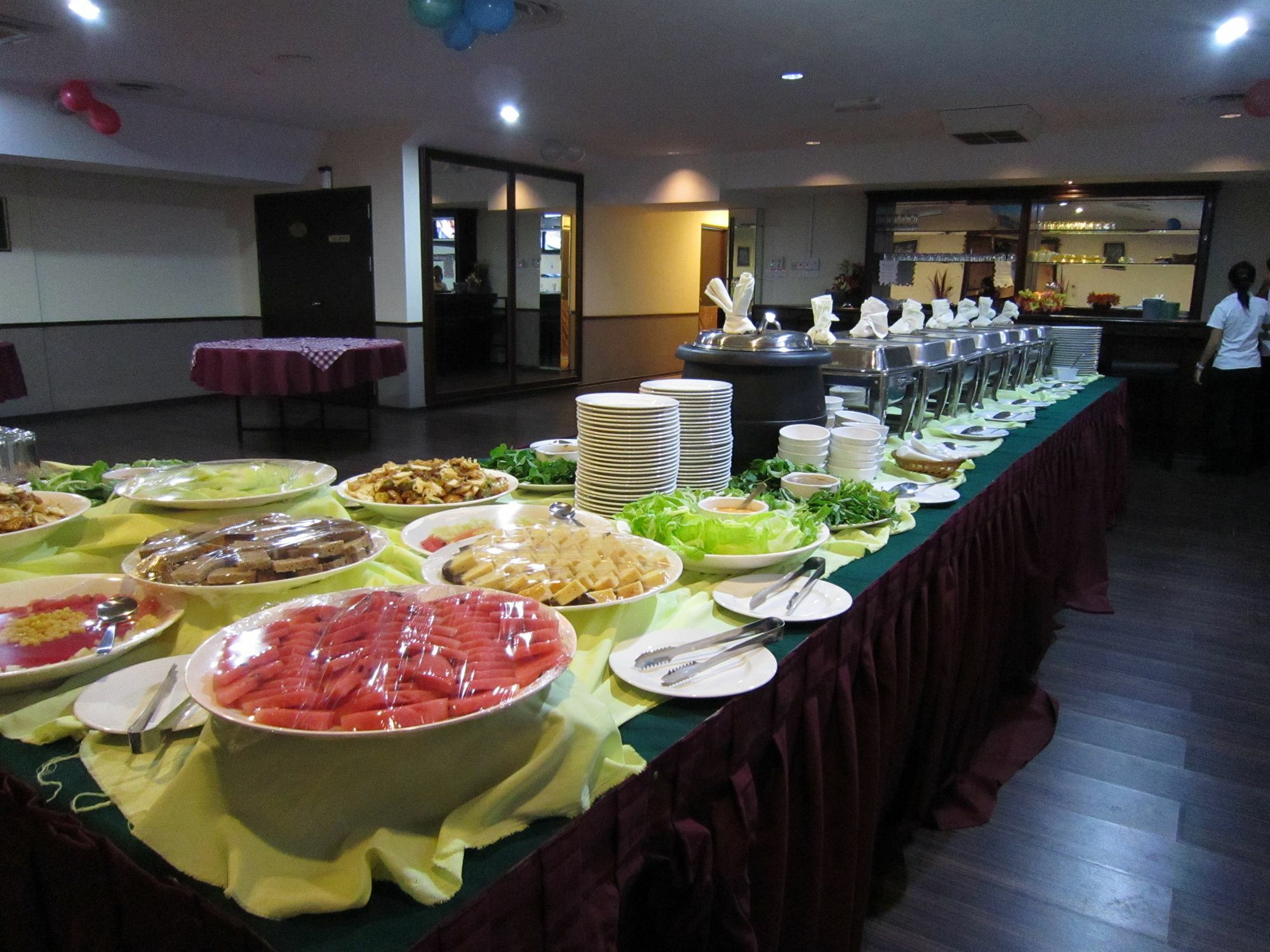 Regal Court Hotel Kuching Bagian luar foto
